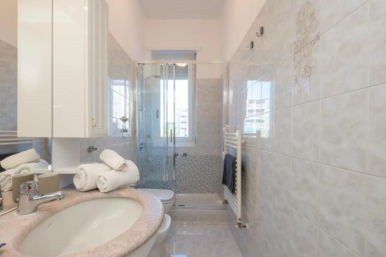 I Host Apartment - Fiuggi 59 Milán